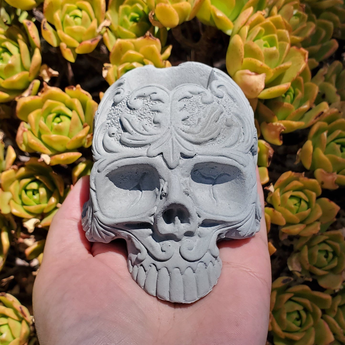 Small Skull Cement Planter