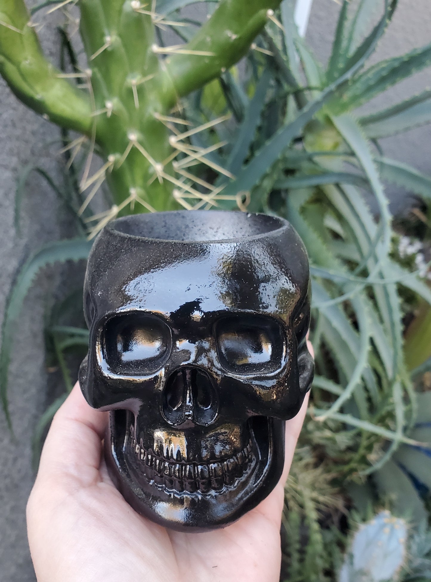 Large Skull Cement Planter